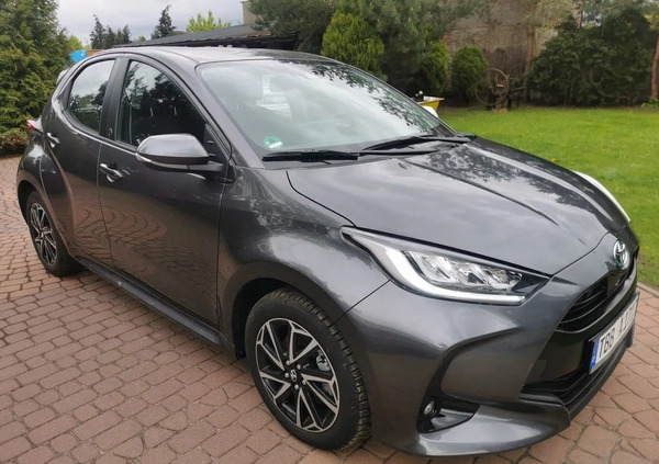 Toyota Yaris cena 91500 przebieg: 8850, rok produkcji 2022 z Zbąszyń małe 379